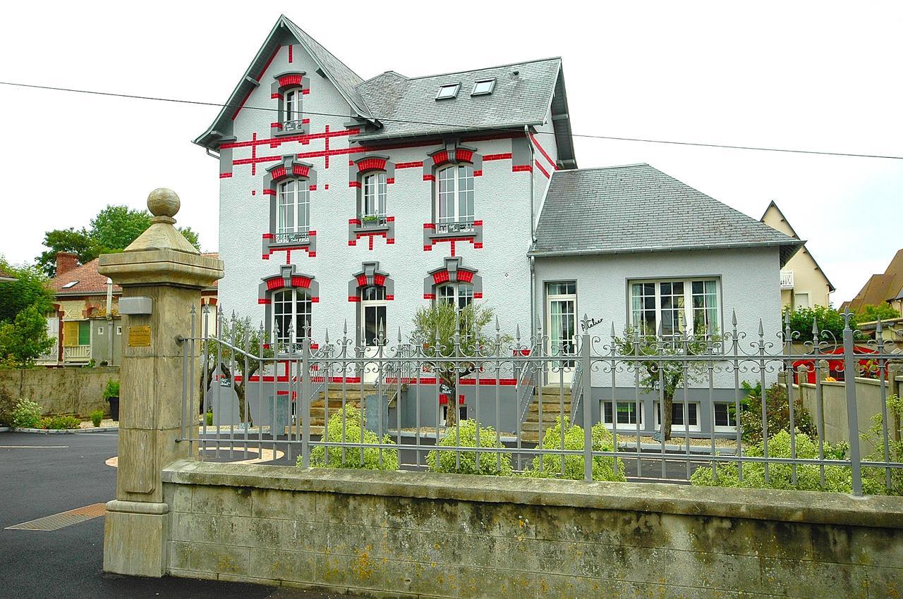 Le Manoir D'A Cote Hotel Courseulles-sur-Mer Kültér fotó